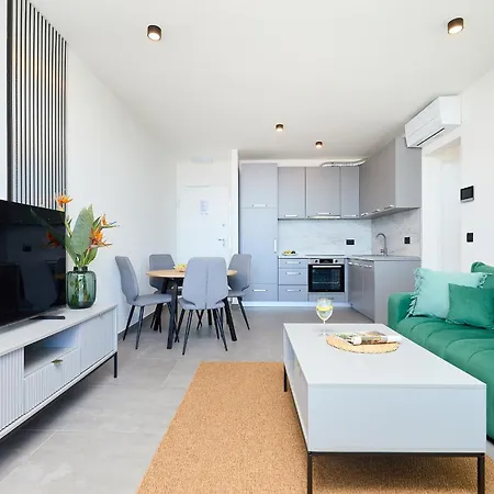 Hedera Estate Hedera A60 דירה